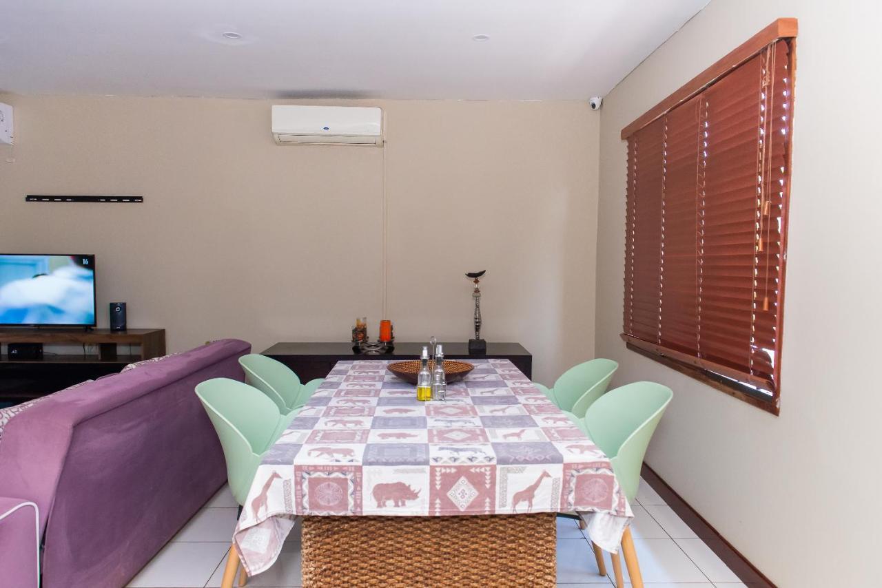 Casa da Noleen Matola Esterno foto