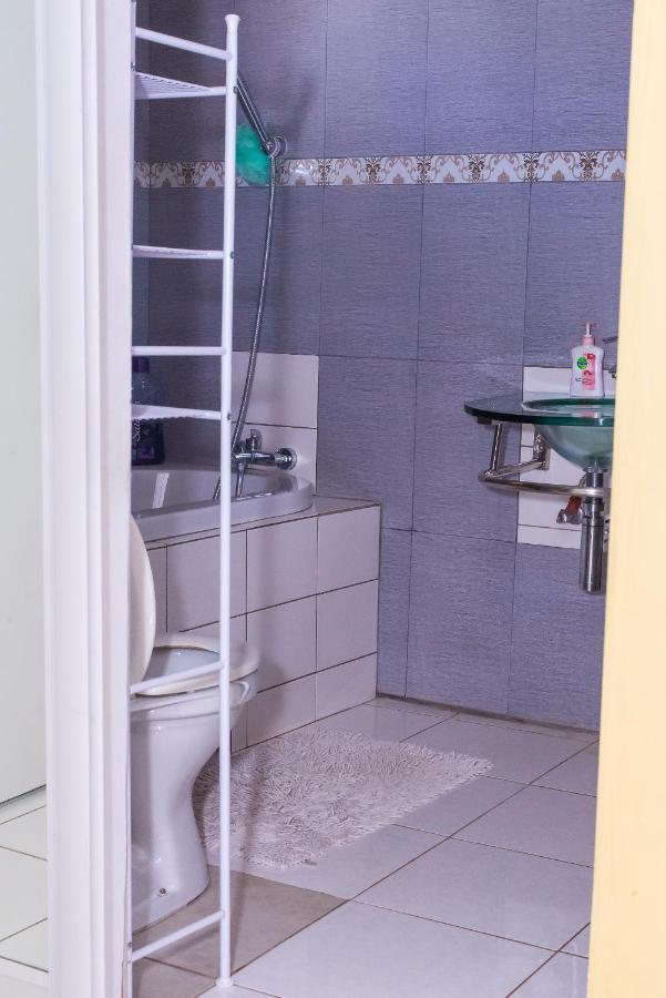 Casa da Noleen Matola Esterno foto