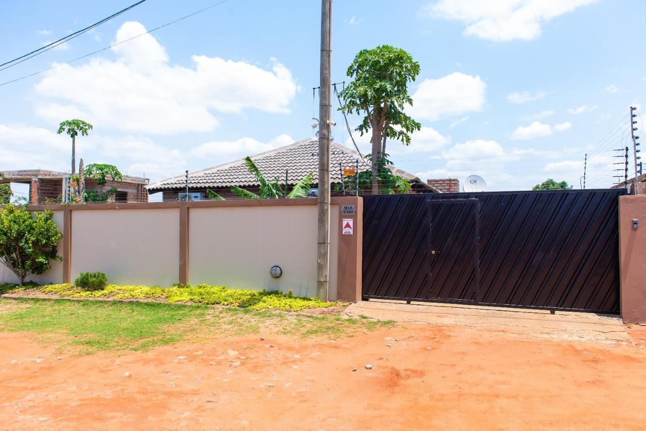 Casa da Noleen Matola Esterno foto