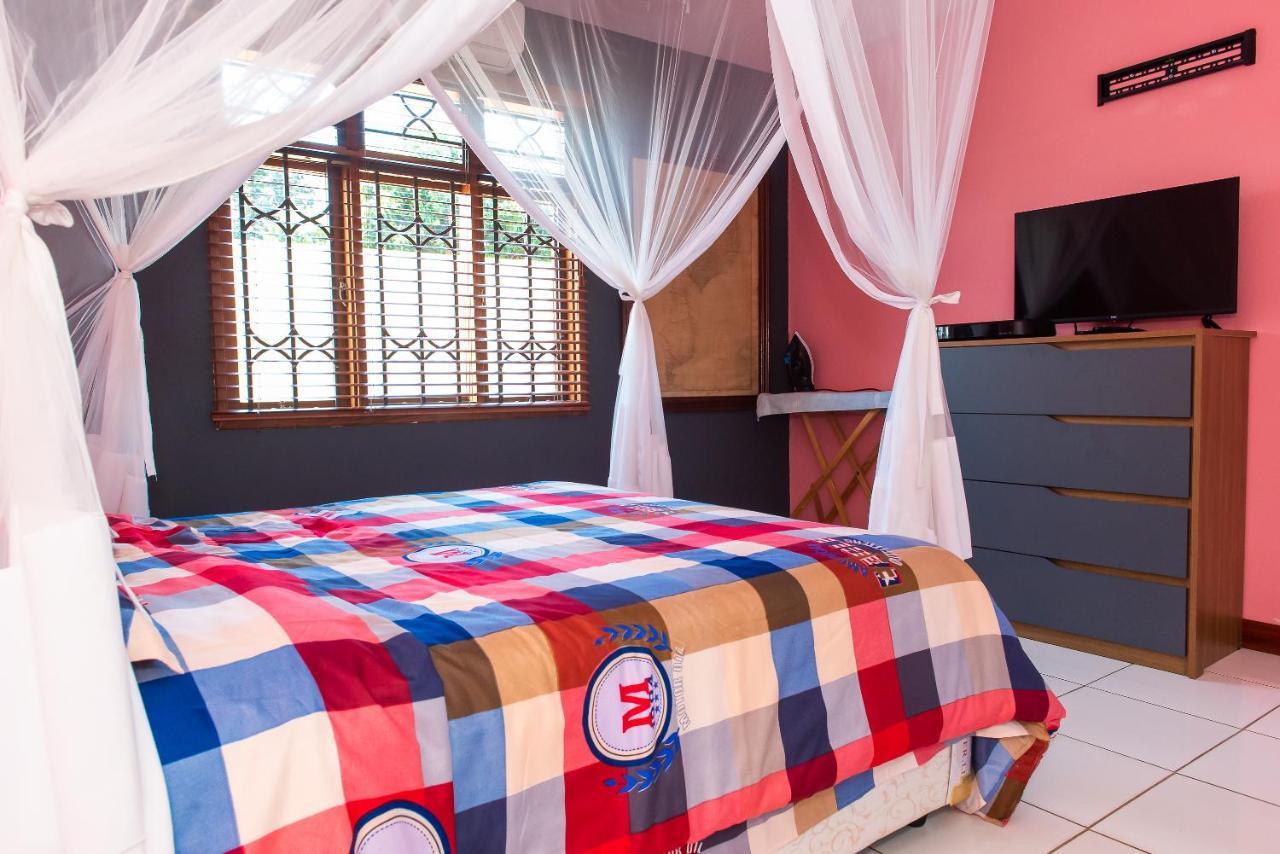 Casa da Noleen Matola Esterno foto
