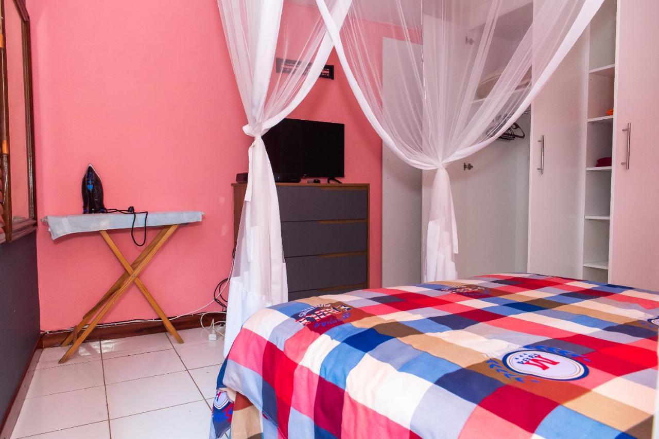 Casa da Noleen Matola Esterno foto