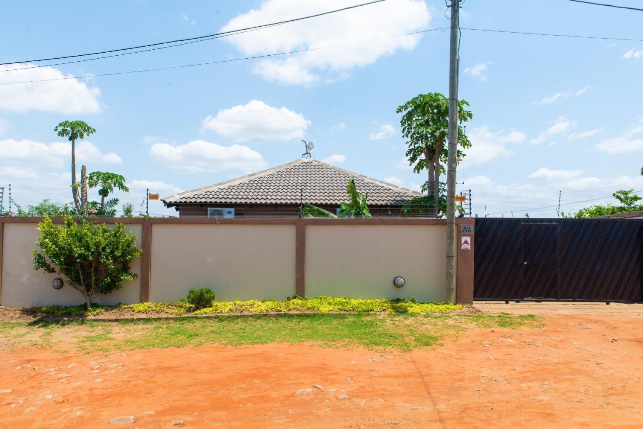Casa da Noleen Matola Esterno foto