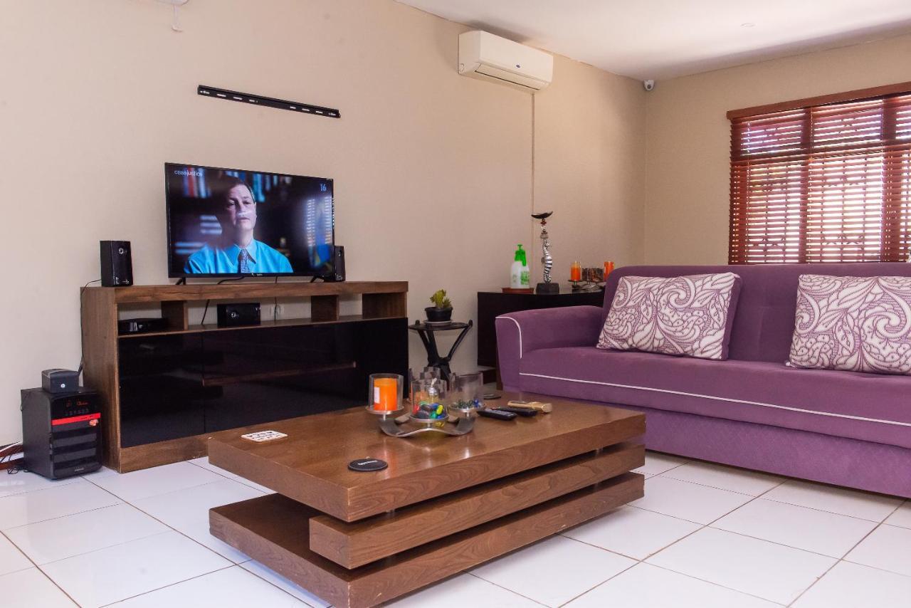 Casa da Noleen Matola Esterno foto
